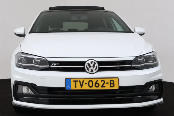 Volkswagen Polo 1.0 TSI Highline (PANORAMADAK, CRUISE ADAPTIEF, AUTOMAAT, ACHTERUITRIJCAMERA, NAVI CARPLAY)