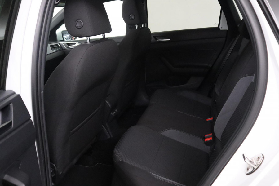 Volkswagen Polo 1.0 TSI Highline (PANORAMADAK, CRUISE ADAPTIEF, AUTOMAAT, ACHTERUITRIJCAMERA, NAVI CARPLAY)