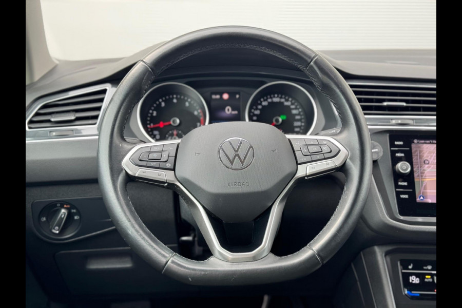 Volkswagen Tiguan 1.5 TSI Life Business Trekhaak/Camera/AppleCarPlay