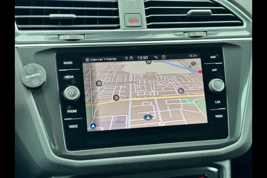 Volkswagen Tiguan 1.5 TSI Life Business Trekhaak/Camera/AppleCarPlay