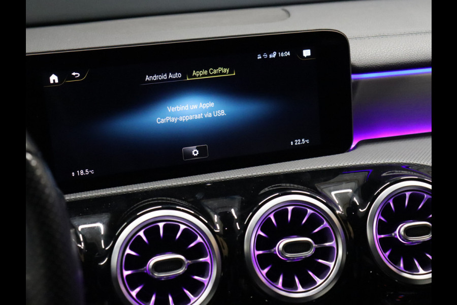 Mercedes-Benz CLA-Klasse Shooting Brake 250 AMG Sport [SFEERVERLICHTING, APPLE CARPLAY, CAMERA, TREKHAAK, VOL LEDER, STOELVERWARMING, PDC V+A, CRUISE, NIEUWSTAAT]