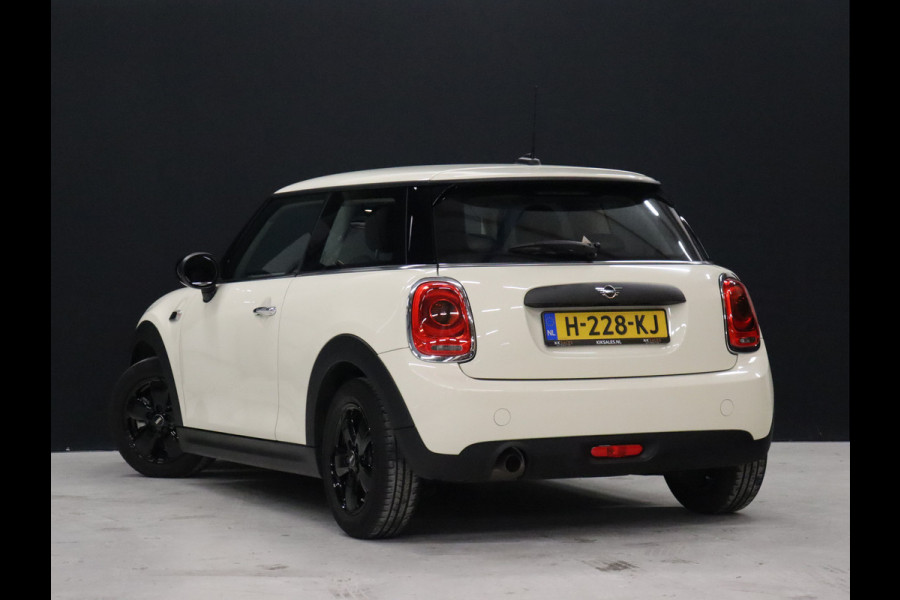 MINI Mini 1.5 Sport [APPLE CARPLAY, VOL LEDER, CRUISE CONTROL, NAVIGATIE, AIRCO, NIEUWSTAAT]