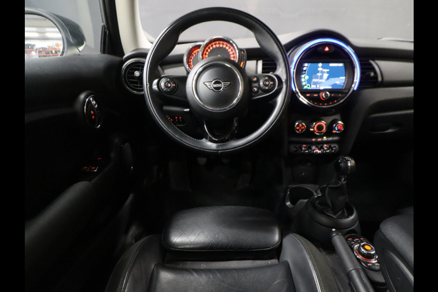 MINI Mini 1.5 Sport [APPLE CARPLAY, VOL LEDER, CRUISE CONTROL, NAVIGATIE, AIRCO, NIEUWSTAAT]
