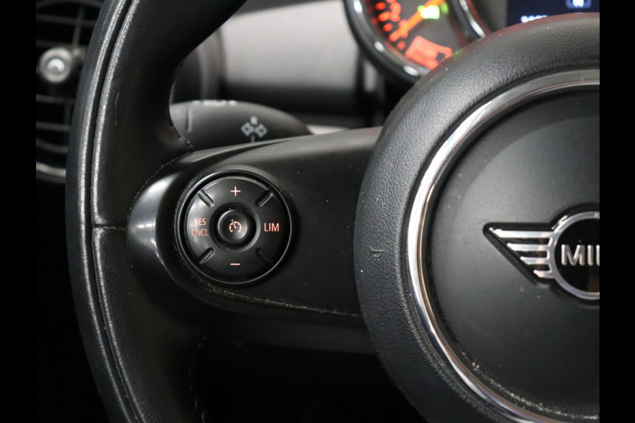 MINI Mini 1.5 Sport [APPLE CARPLAY, VOL LEDER, CRUISE CONTROL, NAVIGATIE, AIRCO, NIEUWSTAAT]