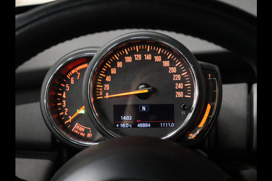 MINI Mini 1.5 Sport [APPLE CARPLAY, VOL LEDER, CRUISE CONTROL, NAVIGATIE, AIRCO, NIEUWSTAAT]