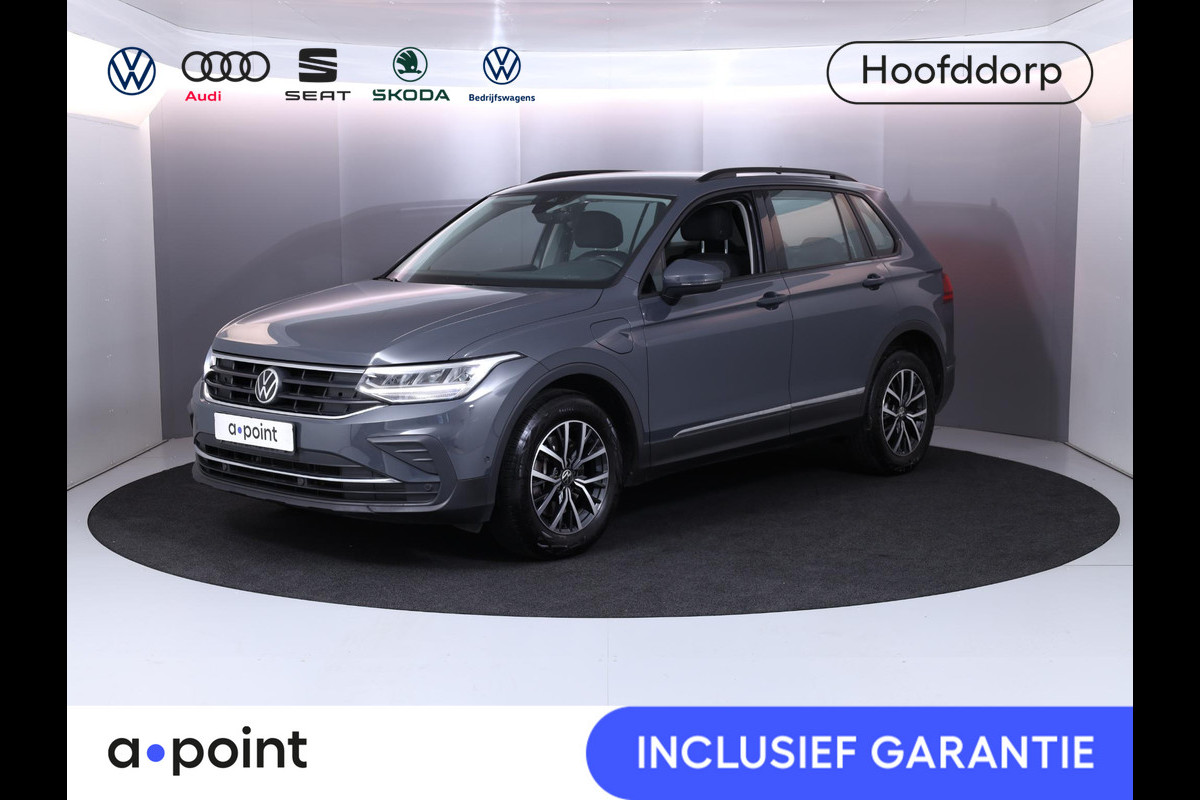 Volkswagen Tiguan 1.4 TSI eHybrid Life 245 pk Automaat (DSG) | Navigatie | Parkeersensoren (Park assist) | Achteruitrijcamera | Adaptieve cruise control | Stoelverwarming | Volkswagen Tiguan 1.4 TSI eHybrid Life 245 pk Automaat (DSG) | Navigatie | Parkeersensoren (Park assist) | Achteruitrijcamera | Adaptieve cruise control | Stoelverwarming |