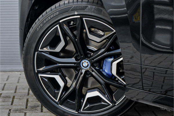 BMW iX xDrive40 High Executive SkyLounge Laser Driving Ass Prof Trekhaak M-Sport