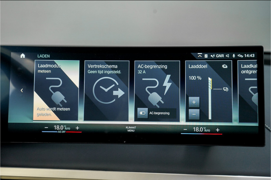 BMW iX xDrive40 High Executive SkyLounge Laser Driving Ass Prof Trekhaak M-Sport