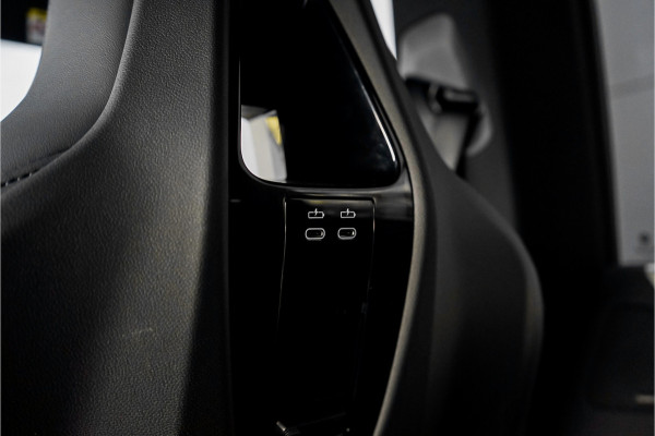 BMW iX xDrive40 High Executive SkyLounge Laser Driving Ass Prof Trekhaak M-Sport
