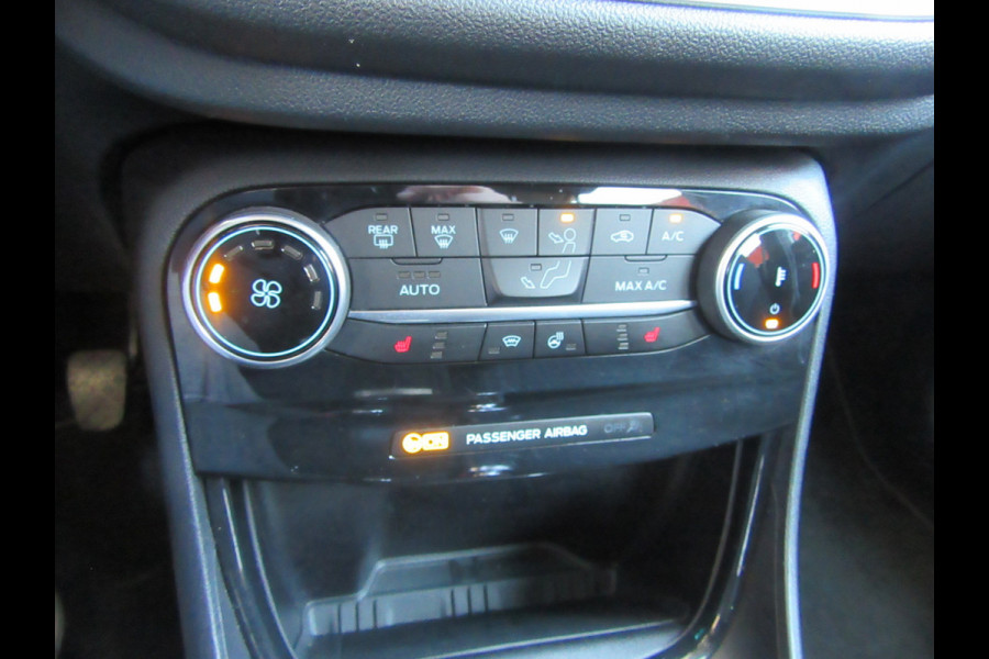 Ford Puma 1.0 EcoBoost Hybrid Titanium Design, LED , PDC (occasion) 125 PK