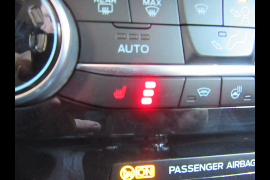 Ford Puma 1.0 EcoBoost Hybrid Titanium Design, LED , PDC (occasion) 125 PK