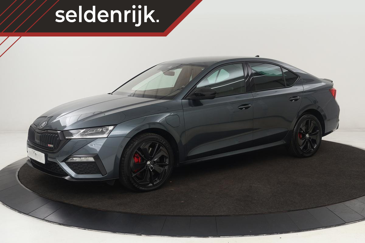Škoda Octavia 1.4 TSI RS PHEV | Head-Up | Leder/Alcantara | Stoel & stuurverwarming | Carplay | Sfeerverlichting | Massage | Memory | Adaptive cruise Škoda Octavia 1.4 TSI RS PHEV | Head-Up | Leder/Alcantara | Stoel & stuurverwarming | Carplay | Sfeerverlichting | Massage | Memory | Adaptive cruise