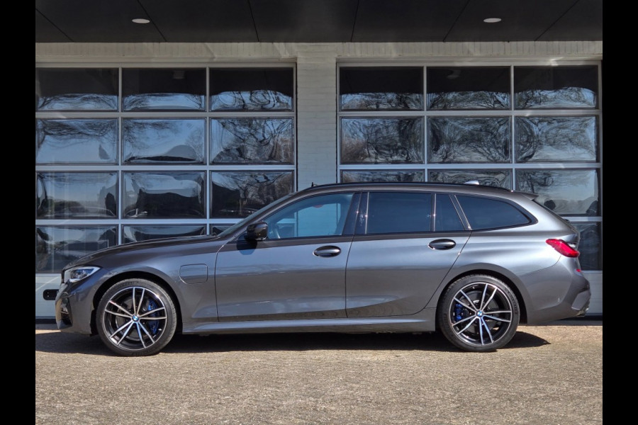 BMW 3-serie 330E XDR. M SPORT I LASER I PANORAMA I MEMORY SEATS I DRIV. PROF