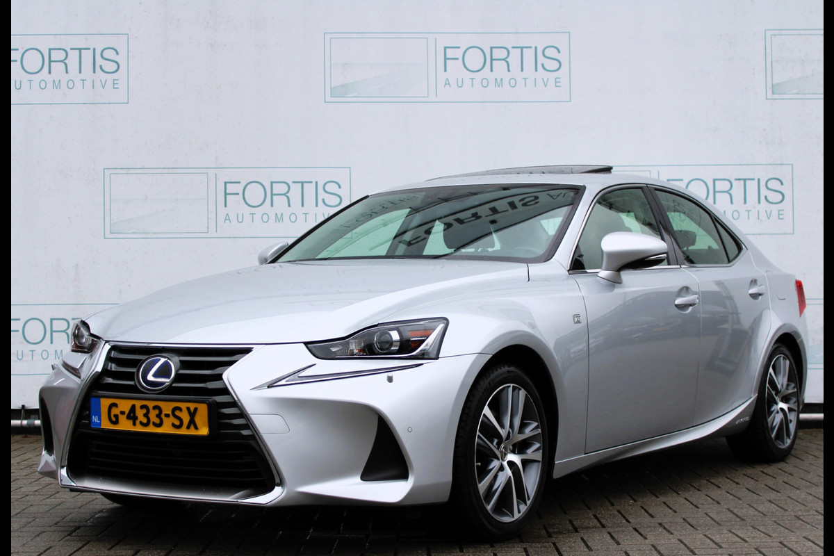 Lexus IS 300h Hybrid Edition 30 NL AUTO | PANO | LEDER | CAMERA | STOELVERW | Lexus IS 300h Hybrid Edition 30 NL AUTO | PANO | LEDER | CAMERA | STOELVERW |
