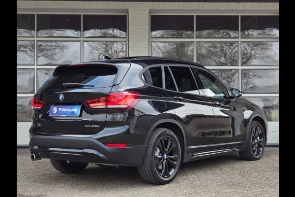 BMW X1 XDRIVE25E SPORTLINE I SPORTSTOELEN LEDER I PANORAMA I NAVIGATIE
