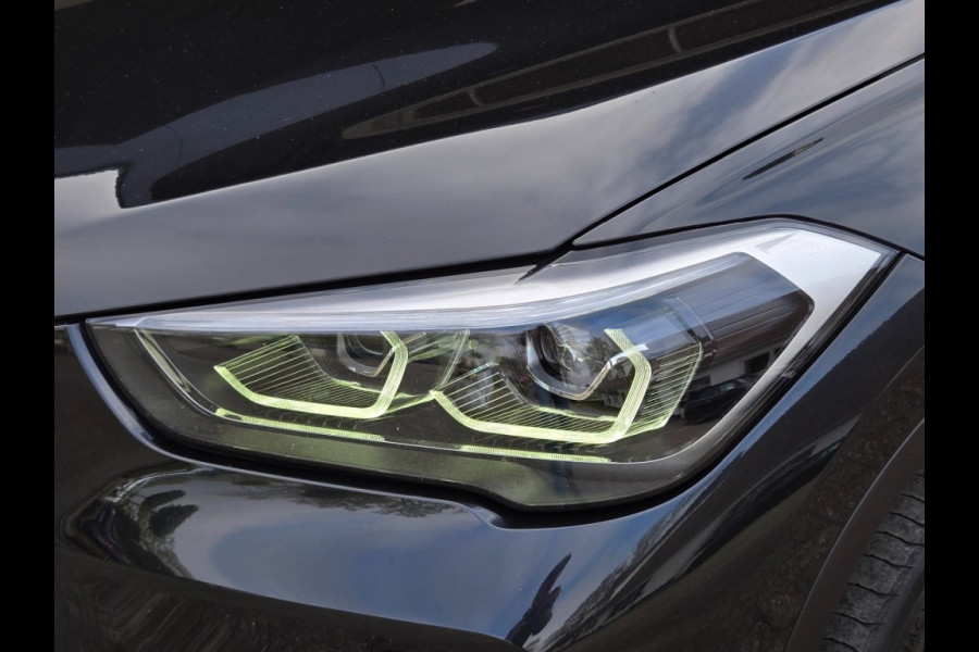 BMW X1 XDRIVE25E SPORTLINE I SPORTSTOELEN LEDER I PANORAMA I NAVIGATIE