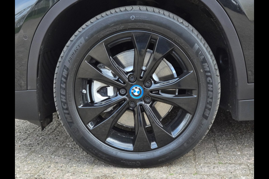 BMW X1 XDRIVE25E SPORTLINE I SPORTSTOELEN LEDER I PANORAMA I NAVIGATIE