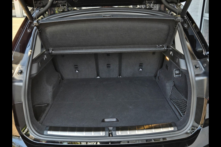 BMW X1 XDRIVE25E SPORTLINE I PANORAMA I SPORTSTOELEN I CAMERA I