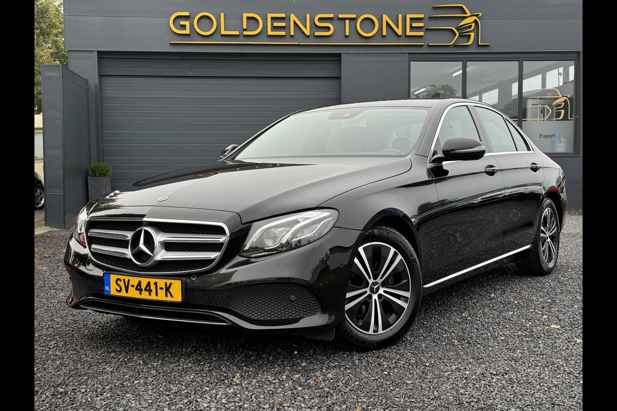Mercedes-Benz E-Klasse 200 Premium 1e Eigenaar,Navi,Clima,Cruise,Leder,Trekhaak,N.A.P,APK tot 06-2026 Mercedes-Benz E-Klasse 200 Premium 1e Eigenaar,Navi,Clima,Cruise,Leder,Trekhaak,N.A.P,APK tot 06-2026