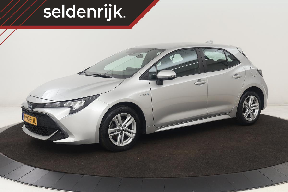 Toyota Corolla 1.8 Hybrid Business | Carplay | Camera | Adaptive cruise | Full LED | DAB | Climate control | Bluetooth