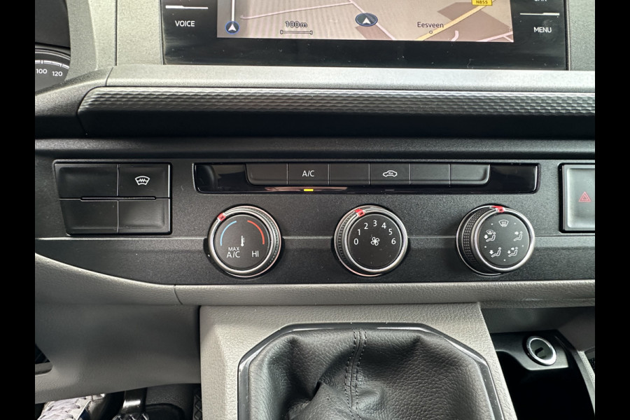 Volkswagen Transporter 2.0 TDI HIGHLINE+ / L2H1 / TREKHAAK / NAVI / CRUISE / AIRCO / PDC / APPLE CARPLAY / ANDROID
