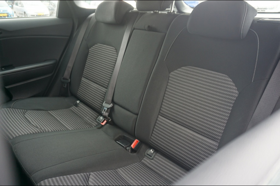 Kia Ceed Sportswagon PHEV Dynamicline TREKHAAK | STOEL/STUURVERW | KEYLESS | NW MODEL