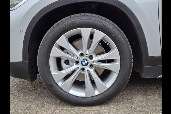 BMW X1 SDRIVE18I SPORTLINE I SPORTSTOELEN I CAMERA I 18 INCH I