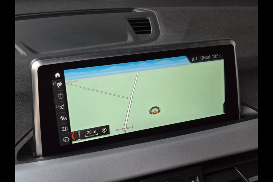 BMW X1 XDRIVE25E I PANORAMA I SPORTSTOELEN I KEYLESS I NAVIGATIE I