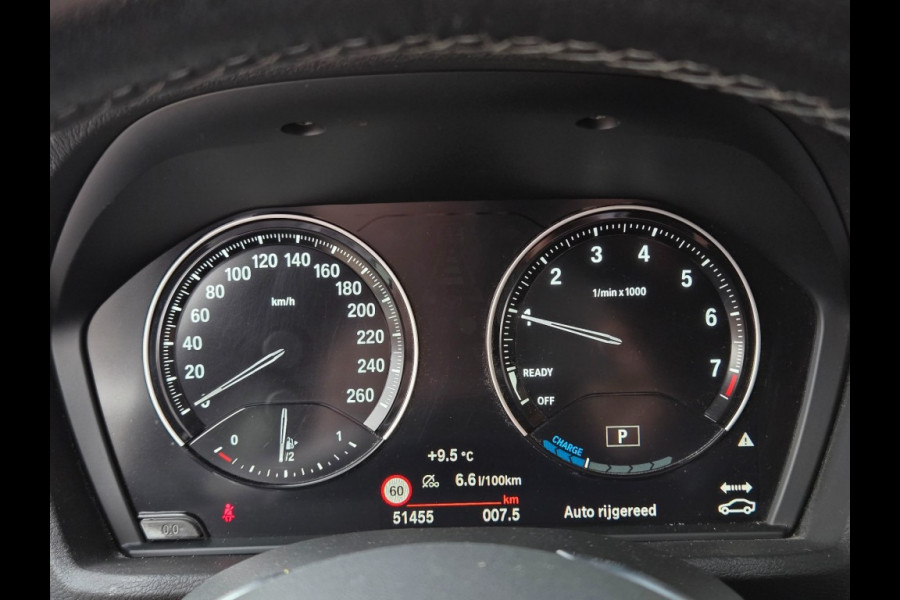 BMW X1 XDRIVE25E I PANORAMA I SPORTSTOELEN I KEYLESS I NAVIGATIE I