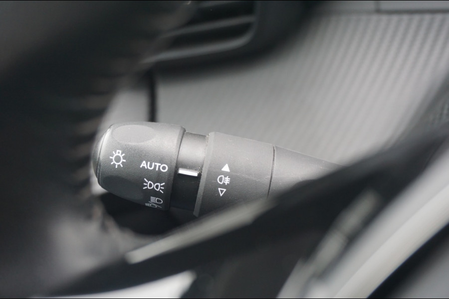 Peugeot 208 75PK Active | AIRCO | CRUISE | CARPLAY | FULL-LED | NETTE AUTO!