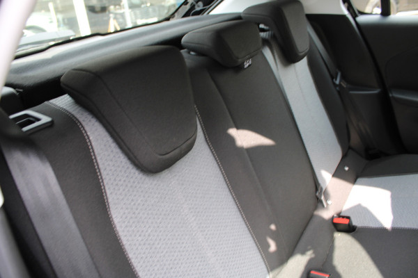 Opel Corsa 1.2 | Camera | Cruise control | BLIS