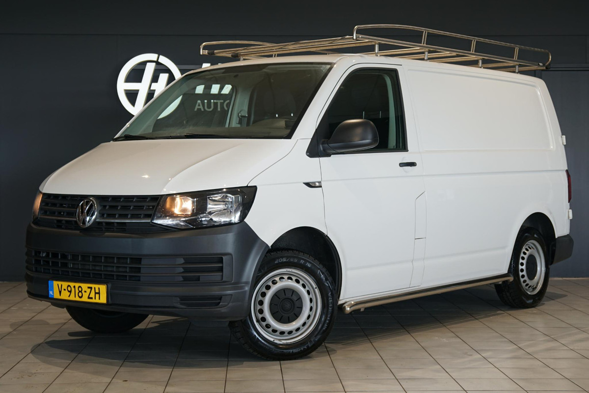 Volkswagen Transporter 2.0 TDI L1H1 *56397KM* + AIRCO / TREKHAAK / PDC / IMPERIAAL Volkswagen Transporter 2.0 TDI L1H1 *56397KM* + AIRCO / TREKHAAK / PDC / IMPERIAAL