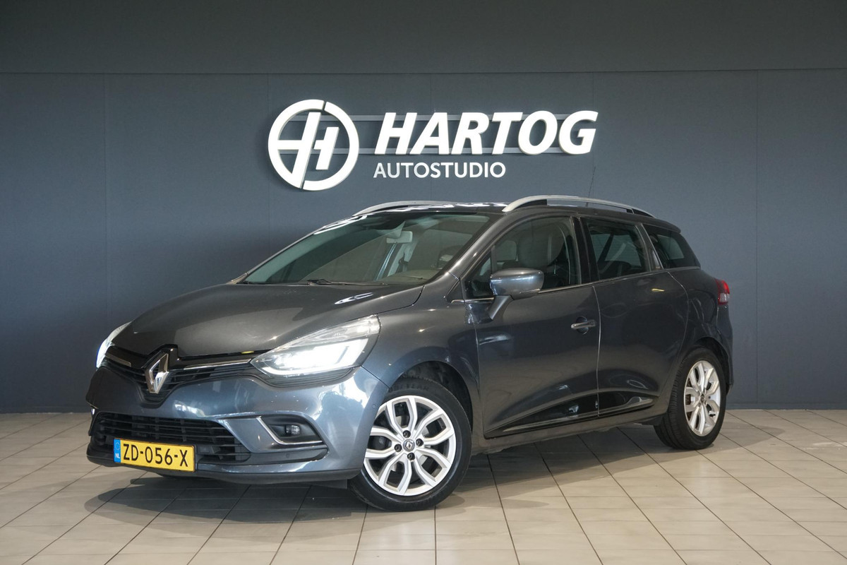 Renault Clio Estate 0.9 TCe Intens *EERSTE EIGENAAR* + TREKHAAK / LED KOPLAMPEN Renault Clio Estate 0.9 TCe Intens *EERSTE EIGENAAR* + TREKHAAK / LED KOPLAMPEN