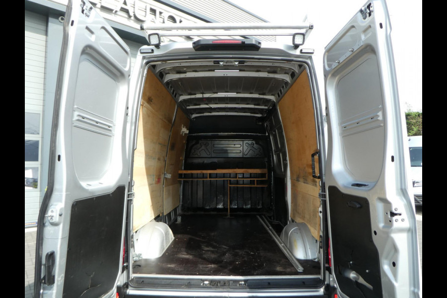 Iveco Daily 35S16V 2.3 352 L2H2 airco automaat camera