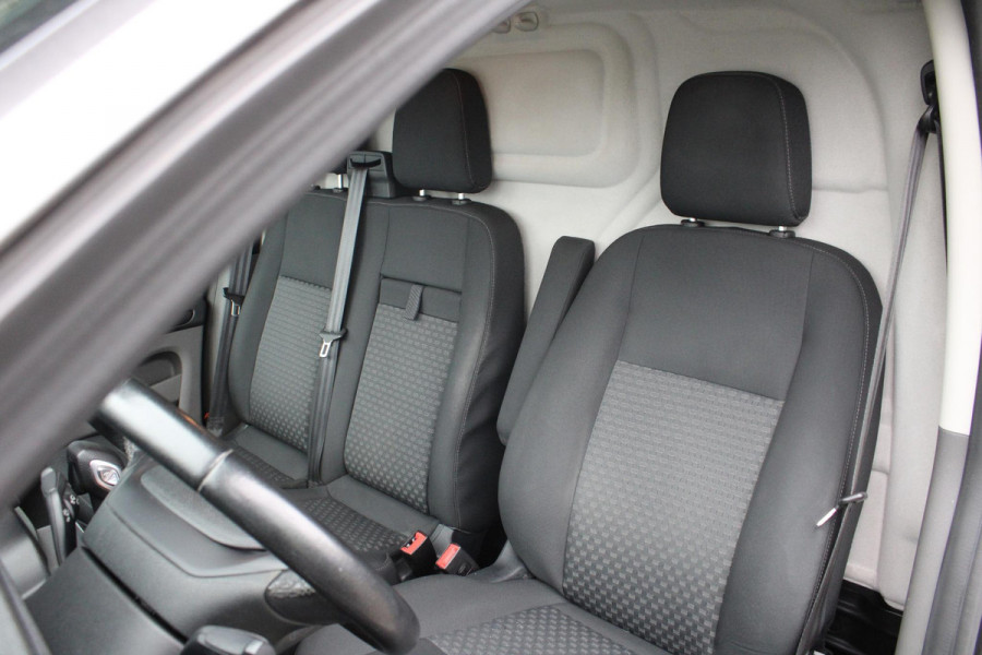Ford Transit Custom 320 2.0 TDCI L2H1 Trend | Automaat | Voorruitverwarming | Trekhaak | Sidebars | Lichtmetalen Velgen |