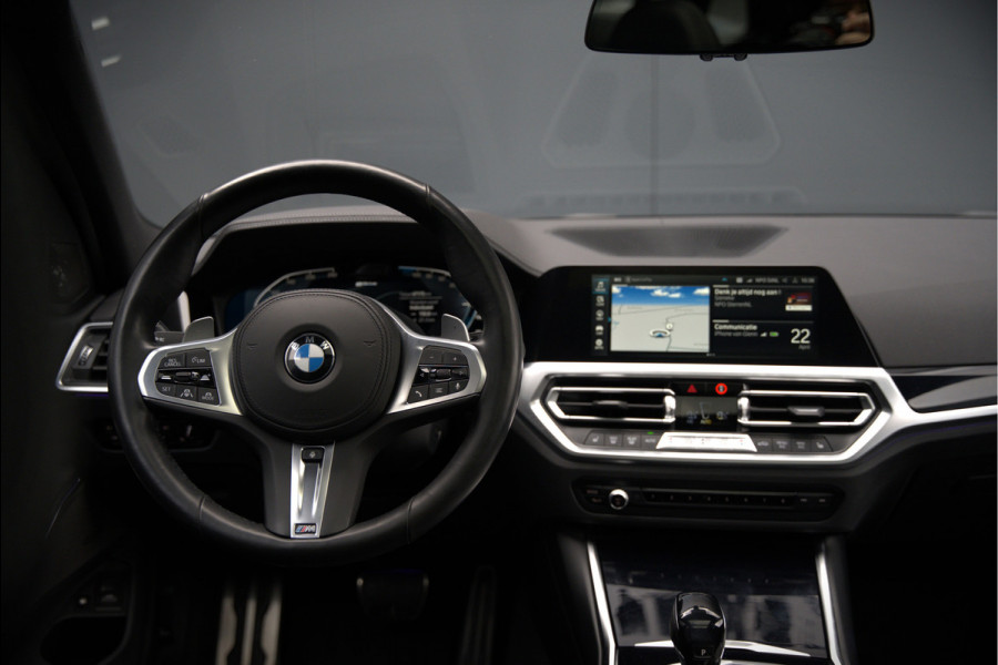 BMW 3 Serie Touring 330e xDrive High Executive M Sport | M Performance | Panoramadak | Harman Kardon | 360° Camera | Assisted Driving | Head Up Display | Stoelverwarming | Stuurverwarming | Apple Carplay | Navigatie | Adaptive Cruise Control | Am