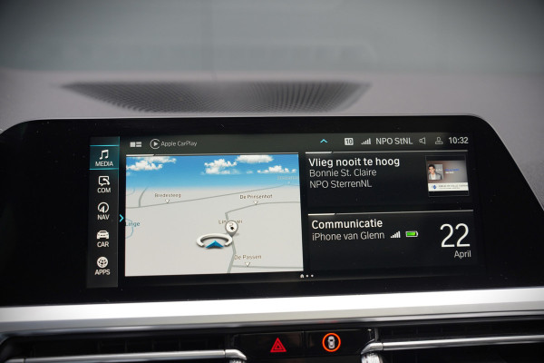 BMW 3 Serie Touring 330e xDrive High Executive M Sport | M Performance | Panoramadak | Harman Kardon | 360° Camera | Assisted Driving | Head Up Display | Stoelverwarming | Stuurverwarming | Apple Carplay | Navigatie | Adaptive Cruise Control | Am