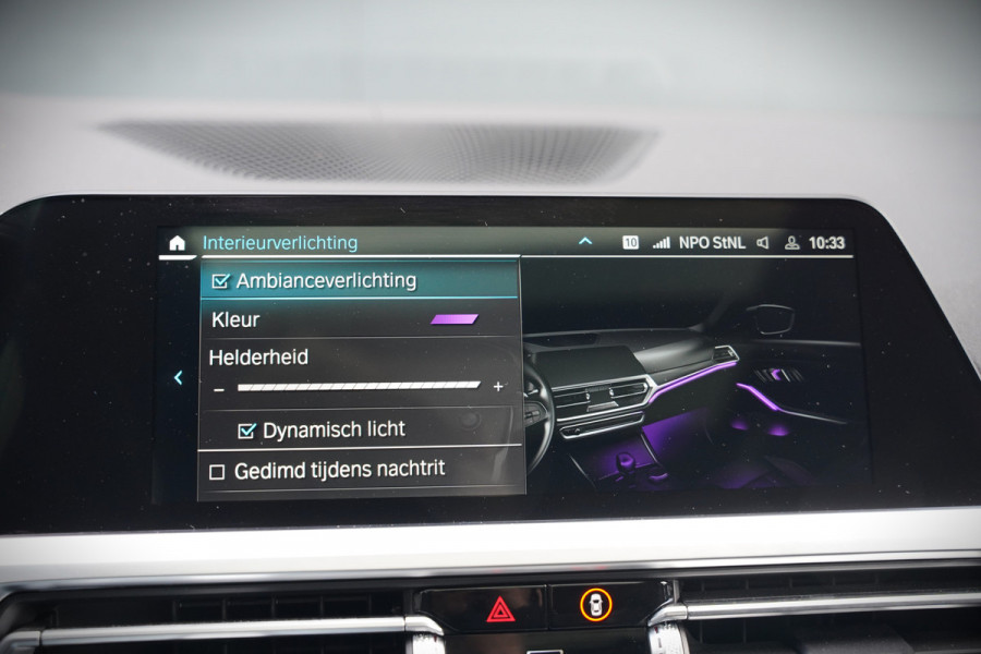 BMW 3 Serie Touring 330e xDrive High Executive M Sport | M Performance | Panoramadak | Harman Kardon | 360° Camera | Assisted Driving | Head Up Display | Stoelverwarming | Stuurverwarming | Apple Carplay | Navigatie | Adaptive Cruise Control | Am