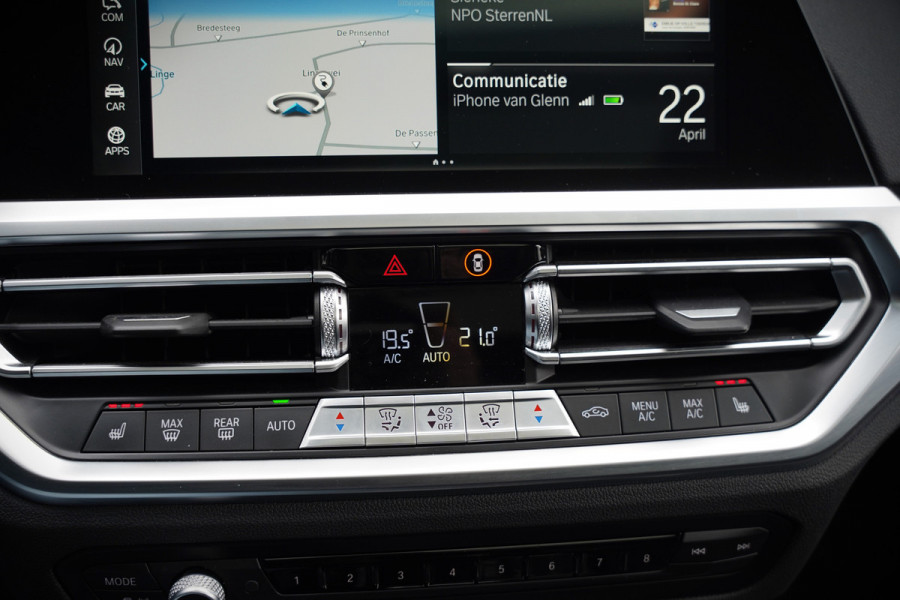 BMW 3 Serie Touring 330e xDrive High Executive M Sport | M Performance | Panoramadak | Harman Kardon | 360° Camera | Assisted Driving | Head Up Display | Stoelverwarming | Stuurverwarming | Apple Carplay | Navigatie | Adaptive Cruise Control | Am
