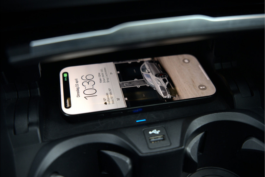 BMW 3 Serie Touring 330e xDrive High Executive M Sport | M Performance | Panoramadak | Harman Kardon | 360° Camera | Assisted Driving | Head Up Display | Stoelverwarming | Stuurverwarming | Apple Carplay | Navigatie | Adaptive Cruise Control | Am