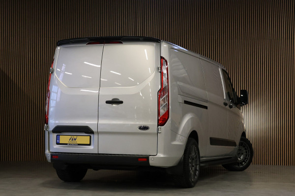 Ford Transit Custom 320 2.0 TDCI L2H1 Raptor Edition | Bi-Xenon | CarPlay | Navigatie | Camera | Stoelverwarming | Dodehoek detector | Lane Assist | DAB | Werkplaatsinrichting | 3-Zitter | Dealer onderhouden | Nieuwe APK