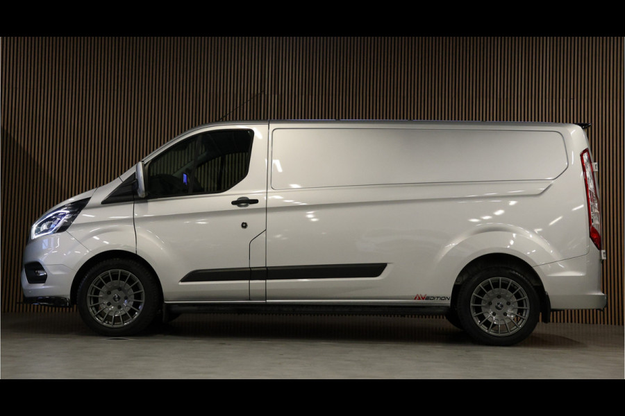 Ford Transit Custom 320 2.0 TDCI L2H1 Raptor Edition | Bi-Xenon | CarPlay | Navigatie | Camera | Stoelverwarming | Dodehoek detector | Lane Assist | DAB | Werkplaatsinrichting | 3-Zitter | Dealer onderhouden | Nieuwe APK