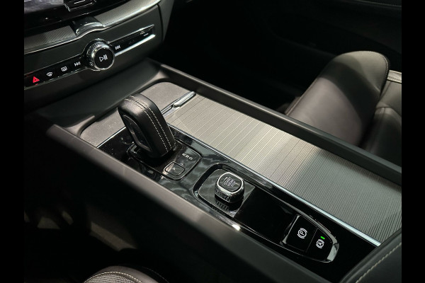 Volvo XC60 T6 Aut. LongRange R-Design Trekhaak Schuifdak ACC 405pk
