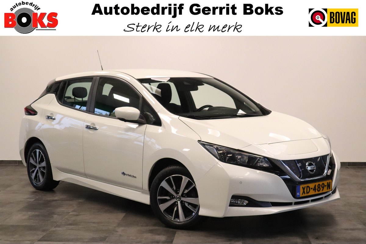 Nissan Leaf Acenta 40 kWh 150PK Navigatie, Cruise Control 360 Camera, 16LMV. Valt in de Subsidie regeling. Nissan Leaf Acenta 40 kWh 150PK Navigatie, Cruise Control 360 Camera, 16LMV. Valt in de Subsidie regeling.