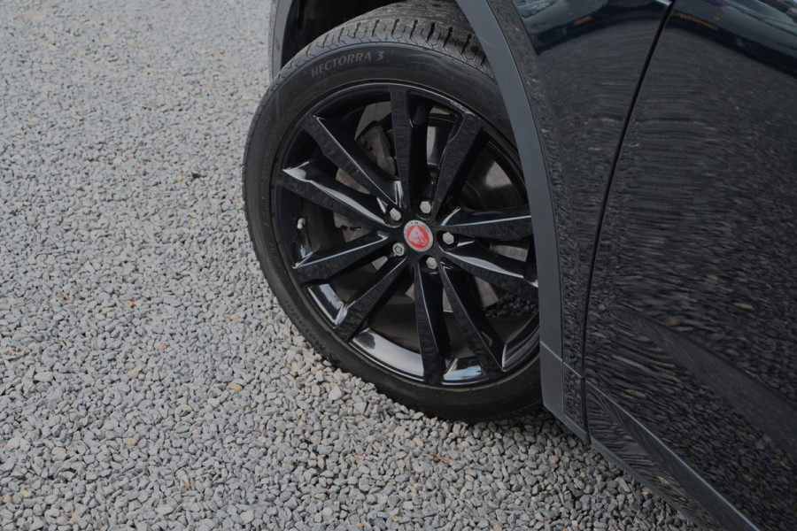 Jaguar E-Pace 2.0 P250 AWD R-Dynamic 250 PK Adaptive Pano 360 Camera Leder Trekhaak 20''