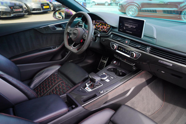 Audi RS5 Coupé 2.9 TFSI RS 5 Quattro | Keramische remmerij | Carbon binnen+buiten | Massage stoelen | HUD | Bang&Olufsen | Virtual