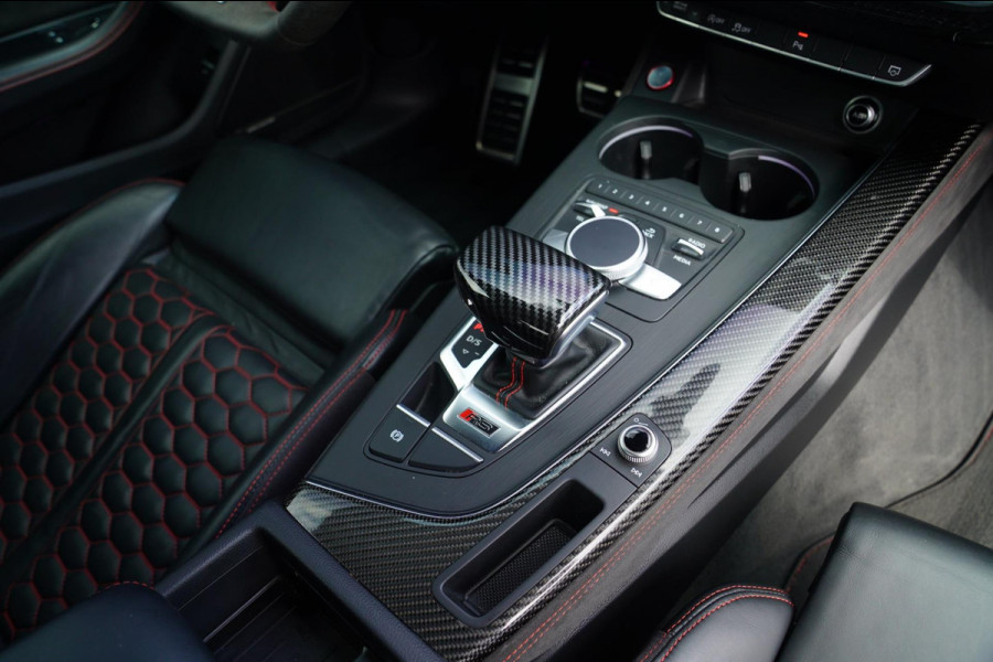 Audi RS5 Coupé 2.9 TFSI RS 5 Quattro | Keramische remmerij | Carbon binnen+buiten | Massage stoelen | HUD | Bang&Olufsen | Virtual