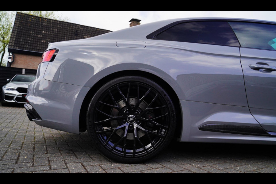Audi RS5 Coupé 2.9 TFSI RS 5 Quattro | Keramische remmerij | Carbon binnen+buiten | Massage stoelen | HUD | Bang&Olufsen | Virtual