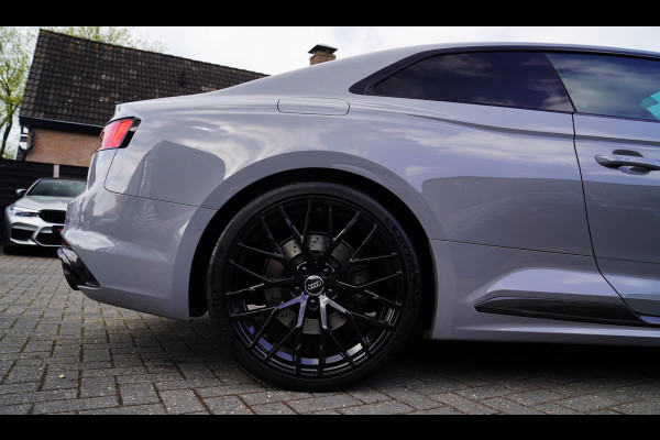 Audi RS5 Coupé 2.9 TFSI RS 5 Quattro | Keramische remmerij | Carbon binnen+buiten | Massage stoelen | HUD | Bang&Olufsen | Virtual