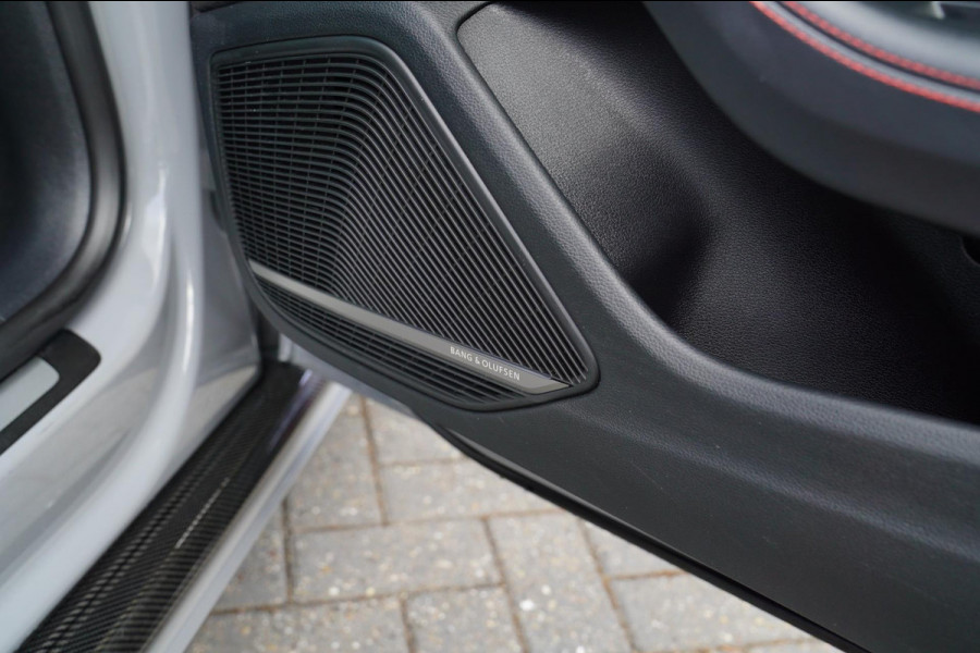 Audi RS5 Coupé 2.9 TFSI RS 5 Quattro | Keramische remmerij | Carbon binnen+buiten | Massage stoelen | HUD | Bang&Olufsen | Virtual